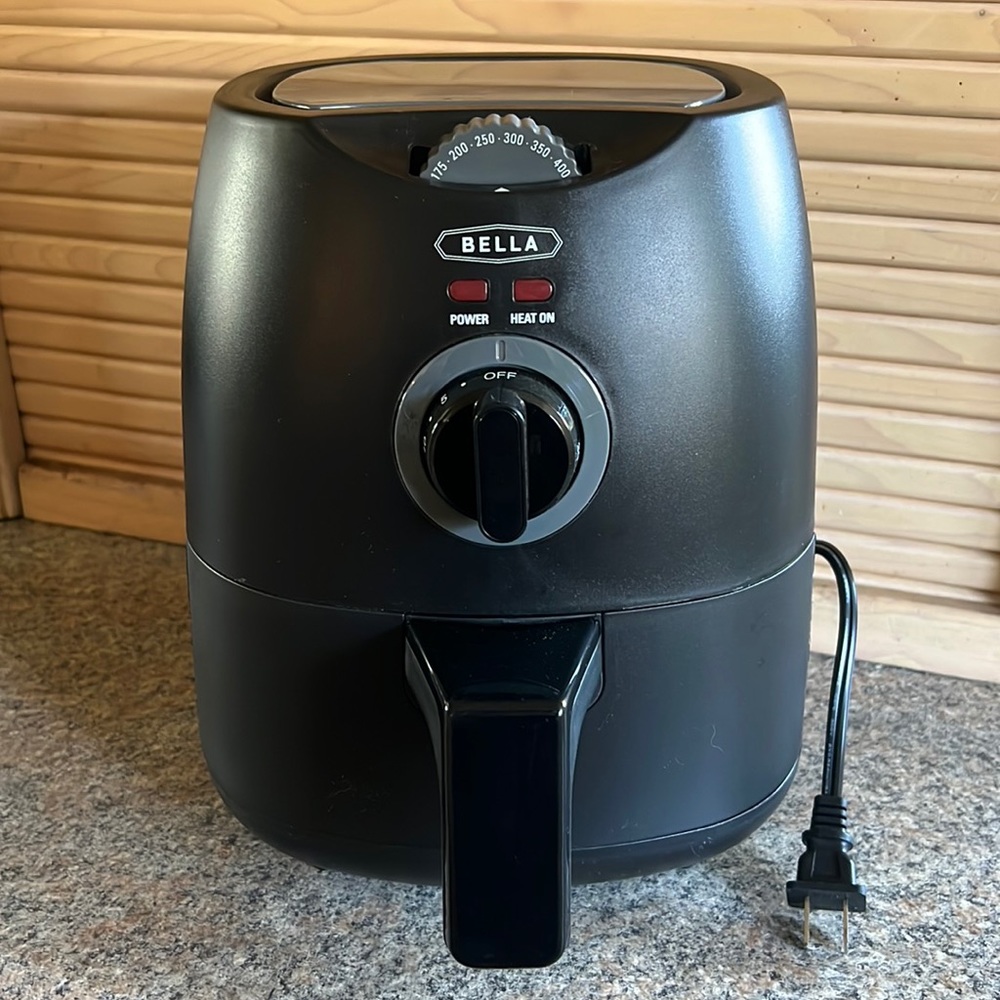 BELLA 2QT AIR FRYER